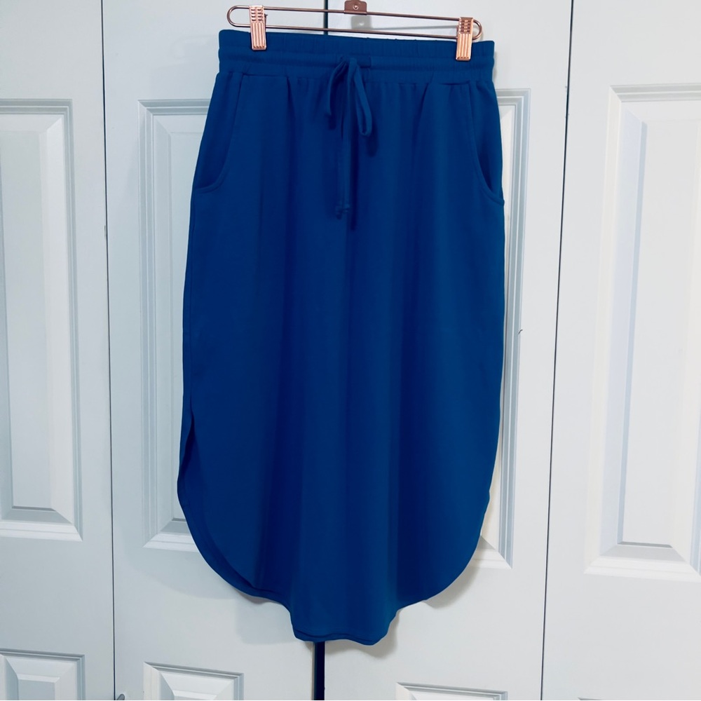 Synergy Blue Tulip Hem Skirt with Pockets Size Small